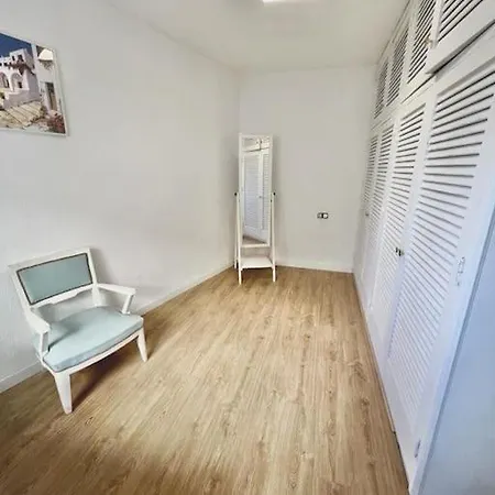 Grande Apartamento A 150 Metros De La Playa تورّيفيِخا